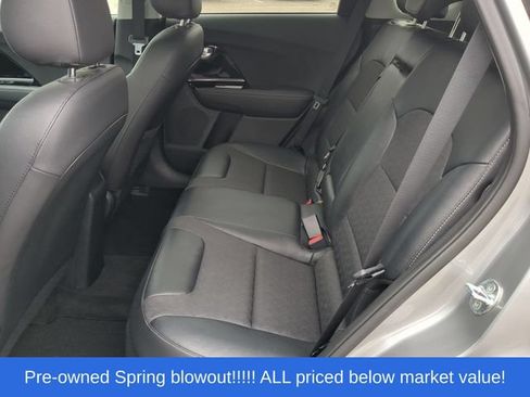 Used 2022 Kia Niro LXS FWD image 38