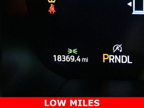 Used 2025 Ford Explorer ST-Line w/ Premium Package image 17