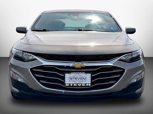 Used 2023 Chevrolet Malibu LT FWD image 2