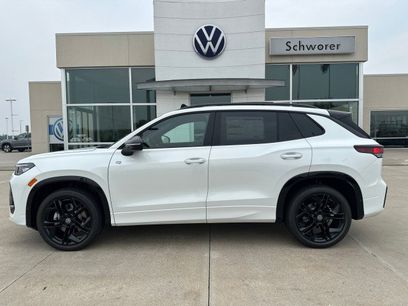 New 2025 Volkswagen Tiguan SE R-Line