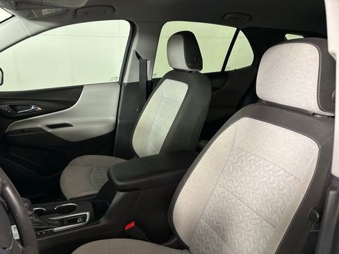 Used 2024 Chevrolet Equinox LS w/ Driver Confidence II Package FWD image 21
