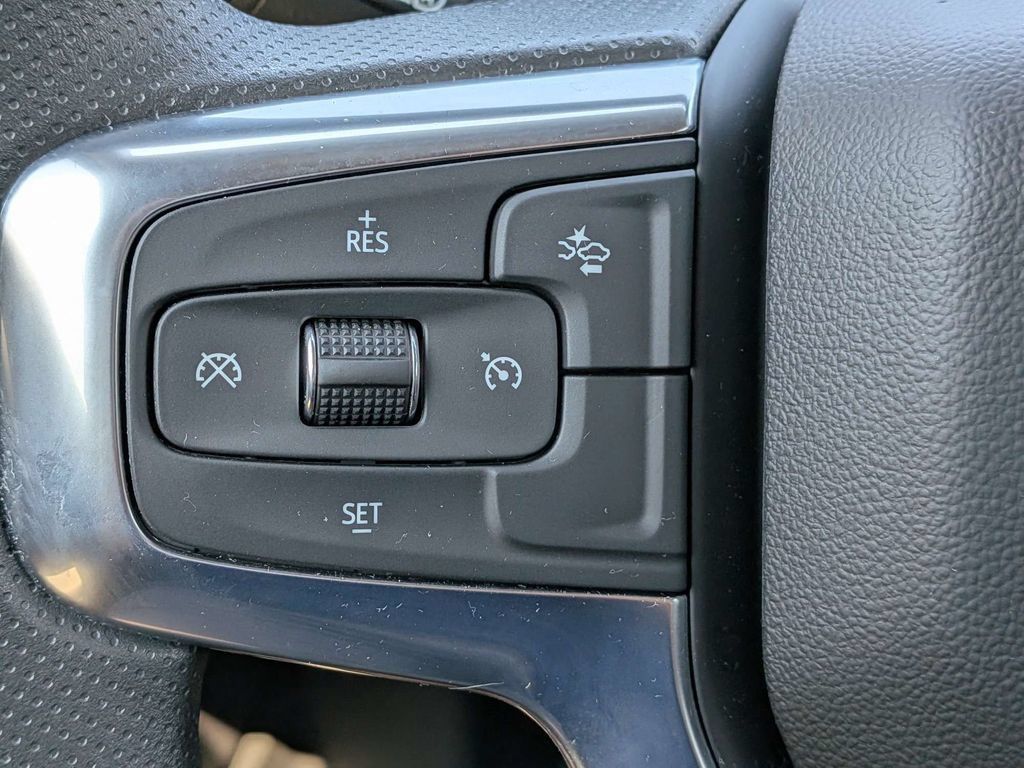 Used 2024 Chevrolet Blazer LT w/ Convenience Package FWD image 26