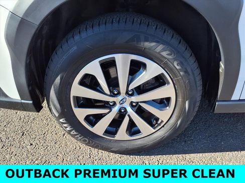 Used 2024 Subaru Outback Premium image 5