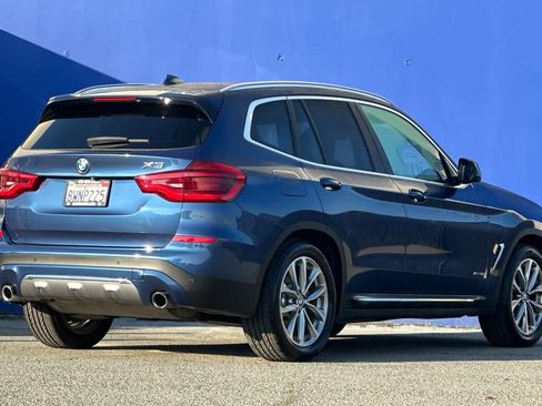 Used 2018 BMW X3 xDrive30i image 3