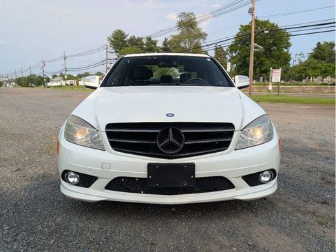 Used 2009 Mercedes-Benz C 300 4MATIC Sedan image 2