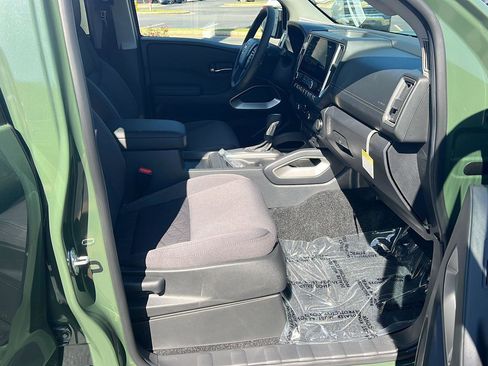 New 2026 Nissan Frontier SV w/ SV Convenience Package RWD image 13