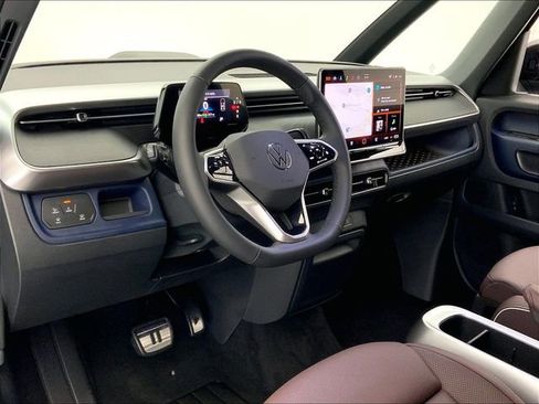 New 2025 Volkswagen ID. Buzz Pro S Plus RWD image 3