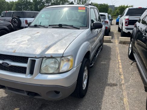 Used 2001 Ford Explorer Sport Trac 4x4 image 5