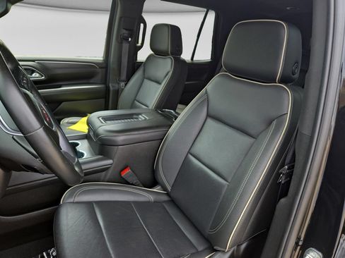 Used 2024 GMC Yukon SLT AWD/4WD image 24