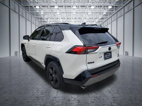 Used 2019 Toyota RAV4 XSE w/ XSE Weather Package AWD/4WD image 4