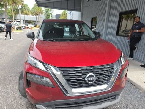 Used 2023 Nissan Rogue S FWD image 6