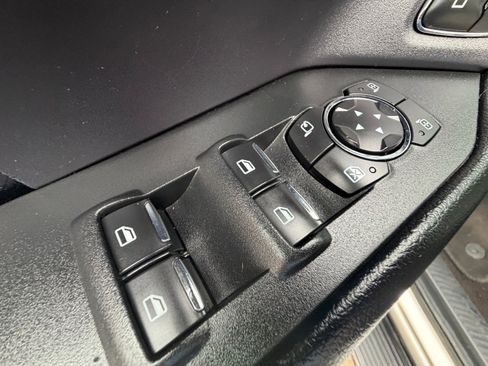 Used 2019 Ford Expedition Max XLT w/ Equipment Group 202A AWD/4WD image 11