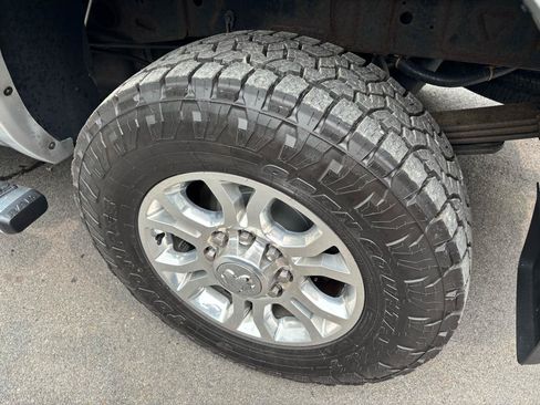 Used 2018 RAM 3500 Laramie w/ Snow Chief Group AWD/4WD image 22