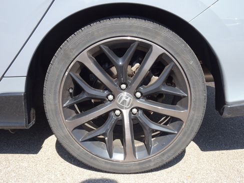Used 2021 Honda Civic Sport Touring image 10