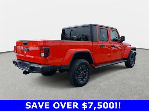 New 2025 Jeep Gladiator Sport image 5