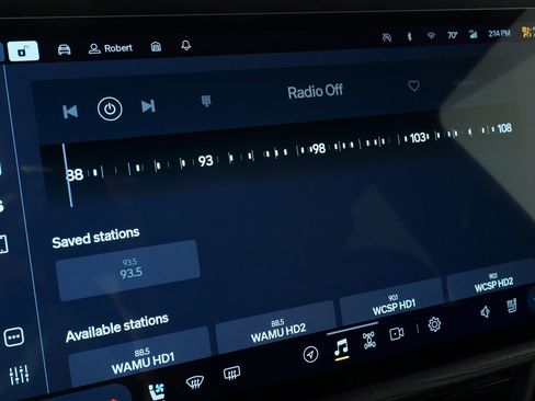 Used 2023 Rivian R1S Adventure image 57