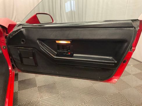 Used 1989 Chevrolet Corvette Coupe RWD image 20