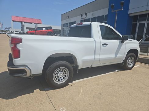 Used 2025 Chevrolet Silverado 1500 W/T w/ Trailering Package RWD image 5