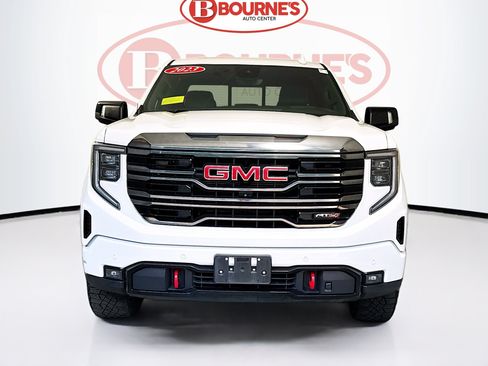 Used 2023 GMC Sierra 1500 AT4 w/ AT4 Premium Package AWD/4WD image 7