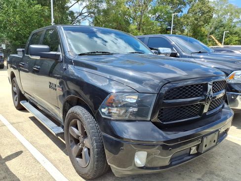 Used 2018 RAM 1500 Lone Star RWD image 1