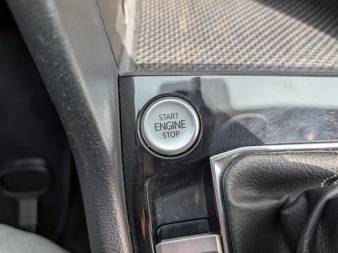 Used 2023 Volkswagen Taos S image 30