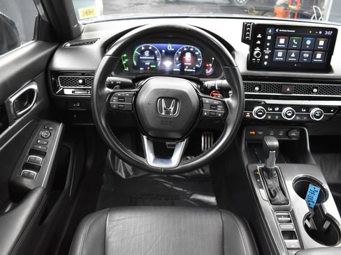 Used 2025 Honda Civic Sport image 14
