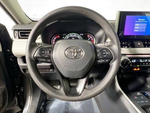Used 2025 Toyota RAV4 XLE w/ Convenience Package FWD image 18