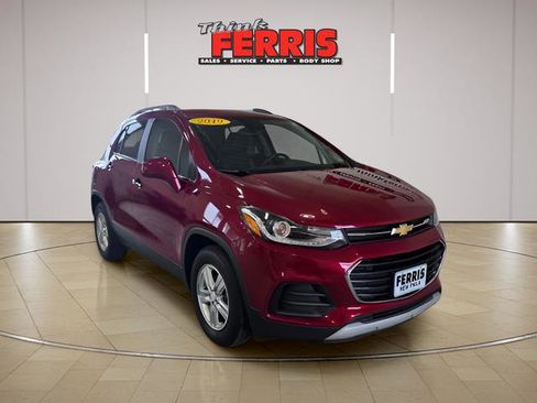 Used 2019 Chevrolet Trax LT w/ LT Convenience Package FWD image 9