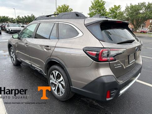 Used 2021 Subaru Outback Limited XT AWD/4WD image 3