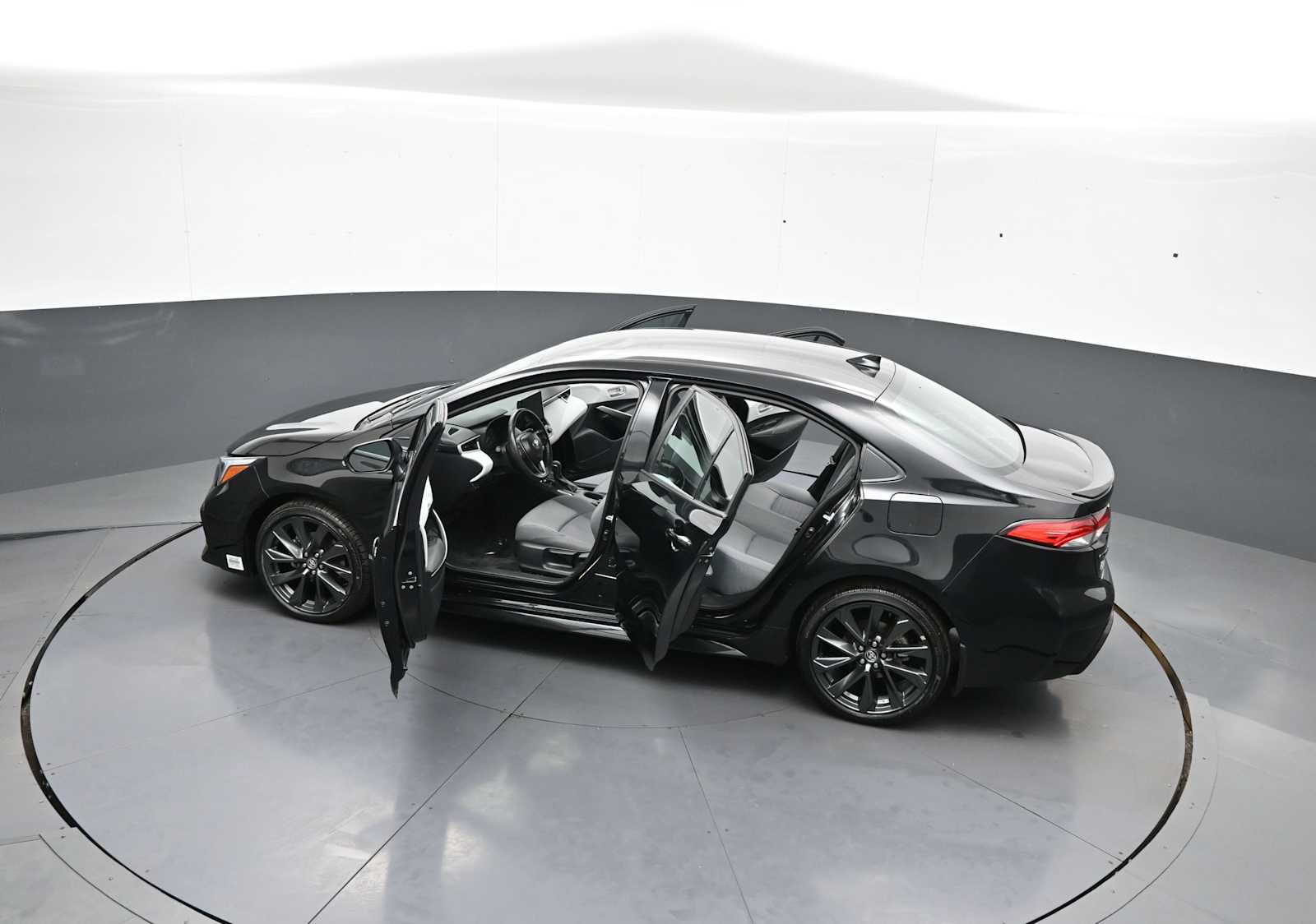 Certified 2025 Toyota Corolla SE w/ Convenience Package FWD image 42