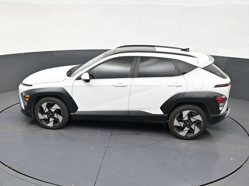 Used 2024 Hyundai Kona Limited FWD image 13