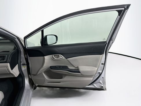 Used 2014 Honda Civic LX image 30