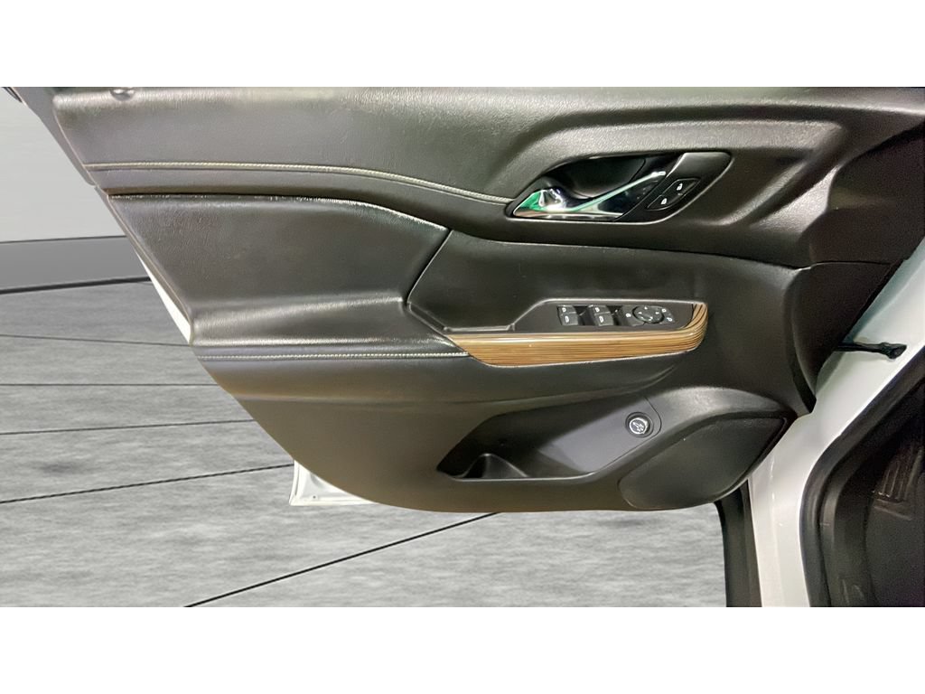 Used 2019 GMC Acadia SLE AWD/4WD image 10