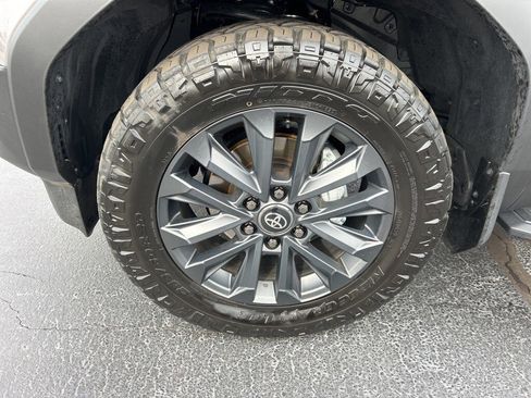 Used 2025 Toyota Land Cruiser image 26