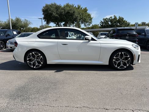 Used 2025 BMW 230i xDrive Coupe w/ Premium Package AWD/4WD image 8