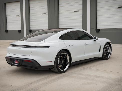 Used 2022 Porsche Taycan 4S image 7