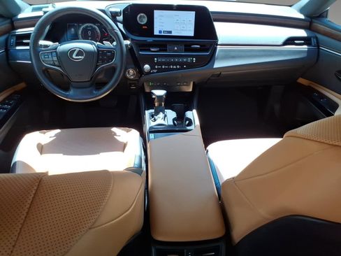 Used 2023 Lexus ES 350 w/ Premium Package FWD image 9
