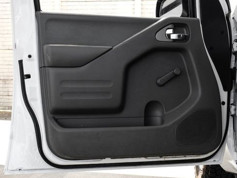 Used 2019 Nissan Frontier S RWD image 41