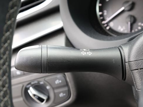 Certified 2025 INFINITI QX50 Luxe AWD/4WD image 39