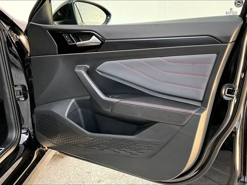 Used 2025 Volkswagen Jetta GLI Autobahn image 23