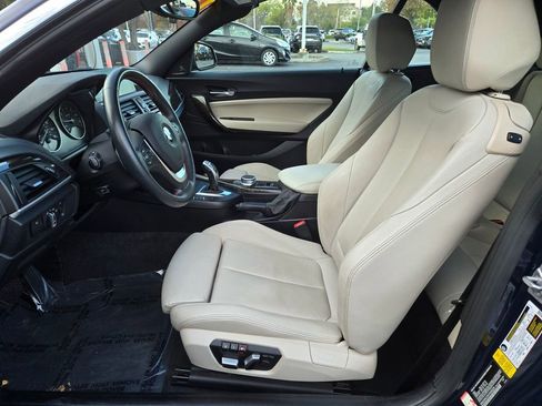Used 2017 BMW 230i Convertible image 15
