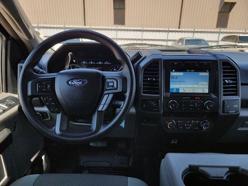 Used 2019 Ford F250 XL w/ Power Equipment Group image 10