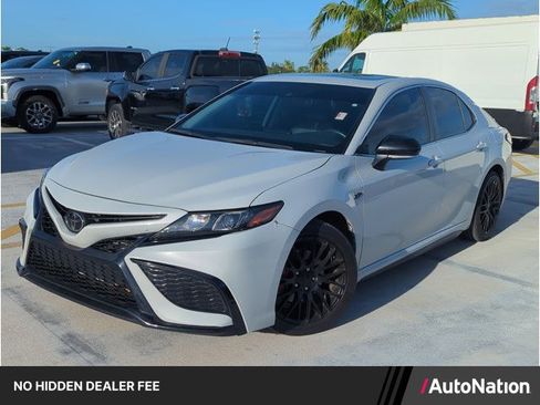 Used 2023 Toyota Camry SE w/ Convenience Package FWD image 1