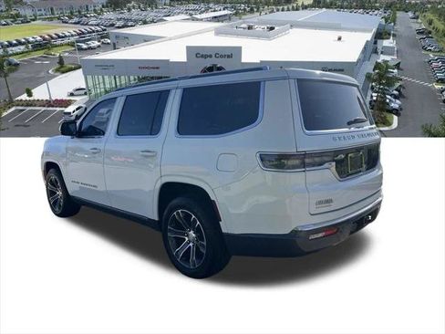Certified 2022 Jeep Grand Wagoneer Series I AWD/4WD image 9