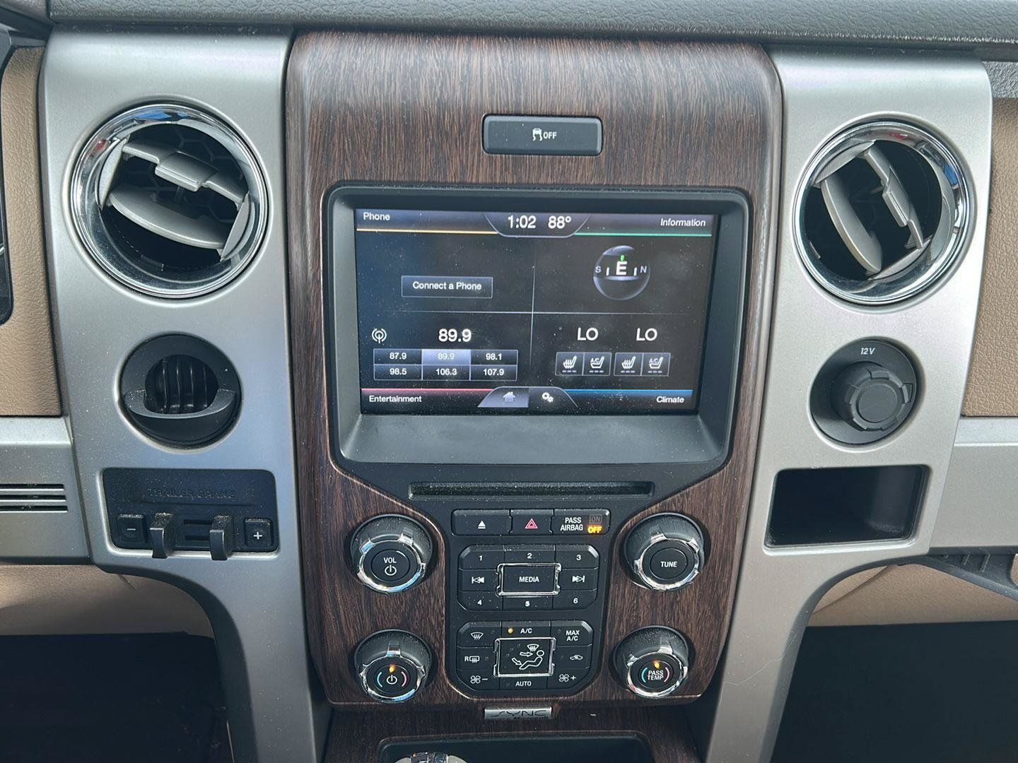 Used 2013 Ford F150 Lariat w/ Mid Equipment Group RWD image 8