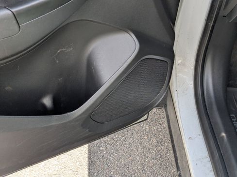 Used 2023 Chevrolet TrailBlazer LS image 16