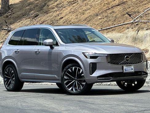 New 2026 Volvo XC90 T8 Ultra w/ Lounge Package AWD/4WD image 2