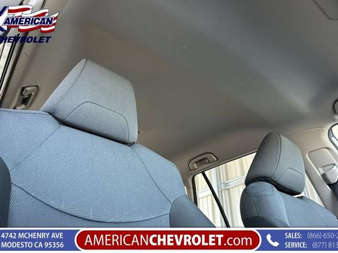 Used 2025 Toyota RAV4 XLE FWD image 22