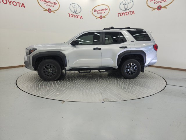 Used 2025 Toyota 4Runner SR5 AWD/4WD image 5