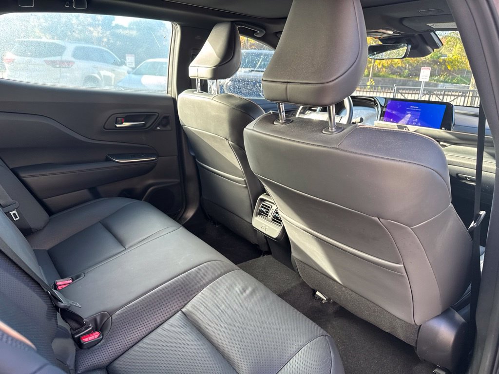 Certified 2023 Toyota Crown AWD/4WD image 33